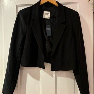 NWT Abercrombie cropped blazer!